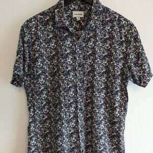 Short Sleeve Button Up Shirt - Medium